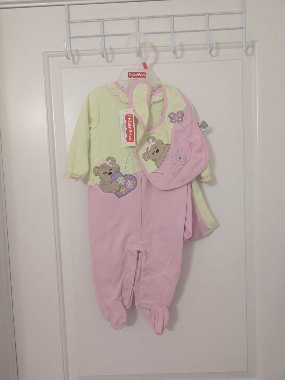 Vintage Y2K Fisher Price Baby Girl Bear Footed Sleeper Bib Hat Set 3-6M NWT